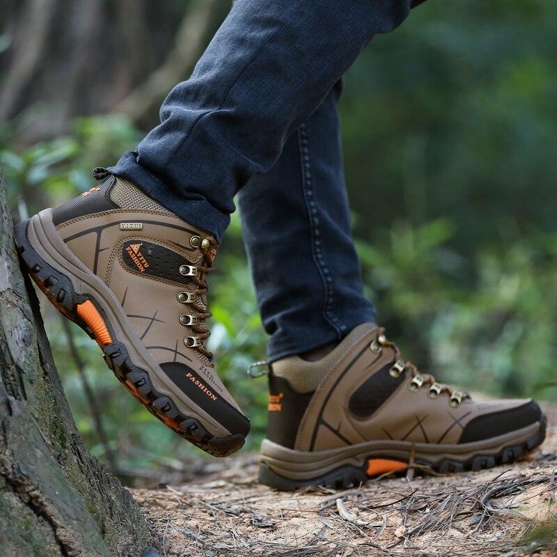 Men's Water-Resistant Winter Hiking Boots