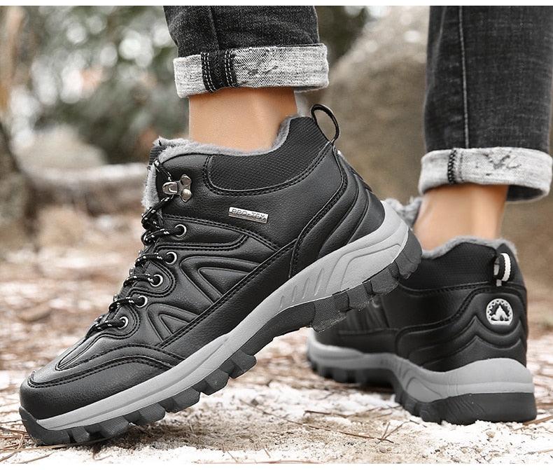 Men's Waterproof Fur-Lined Winter Hiking Boots