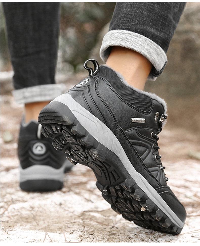 Men's Waterproof Fur-Lined Winter Hiking Boots