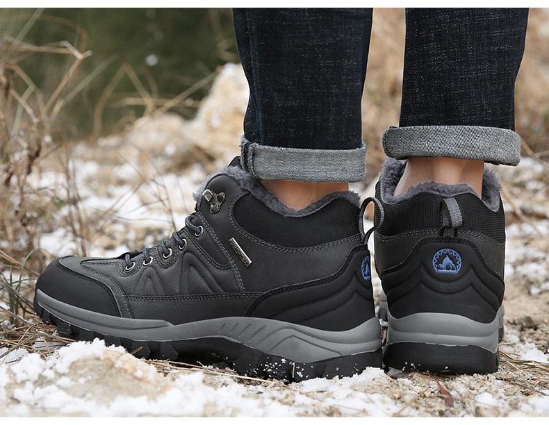 Men's Waterproof Fur-Lined Winter Hiking Boots
