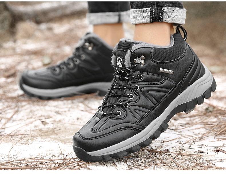 Men's Waterproof Fur-Lined Winter Hiking Boots